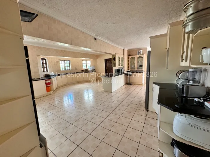 5 Bedroom House for Sale in Hogerty Hill, Harare
