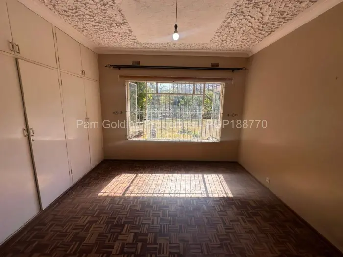 5 Bedroom House to Rent in Kambanji