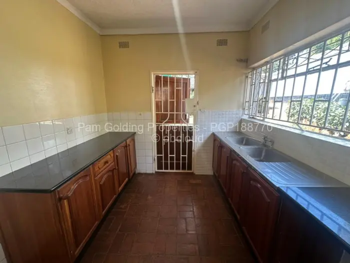 5 Bedroom House to Rent in Kambanji