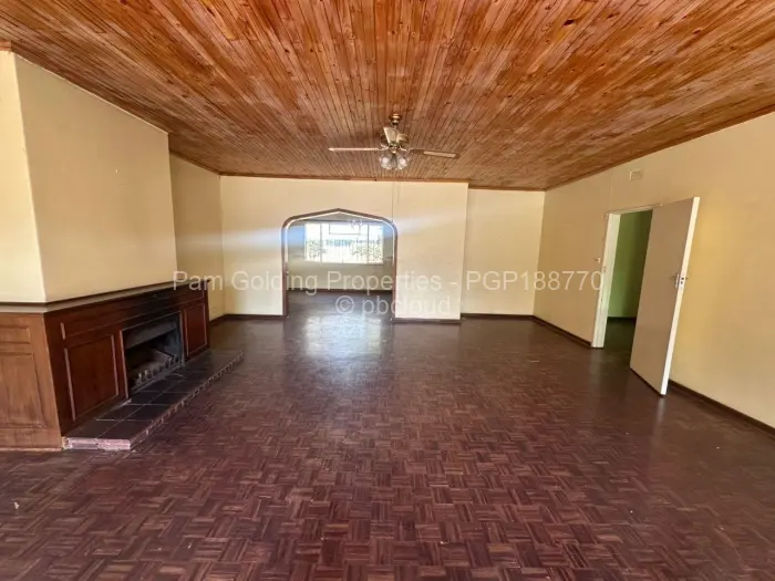 5 Bedroom House to Rent in Kambanji
