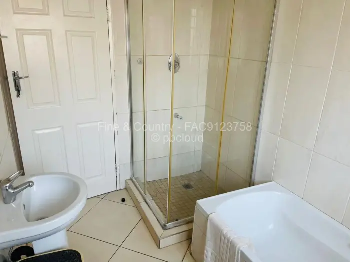 Townhouse/Complex/Cluster to Rent in Belgravia