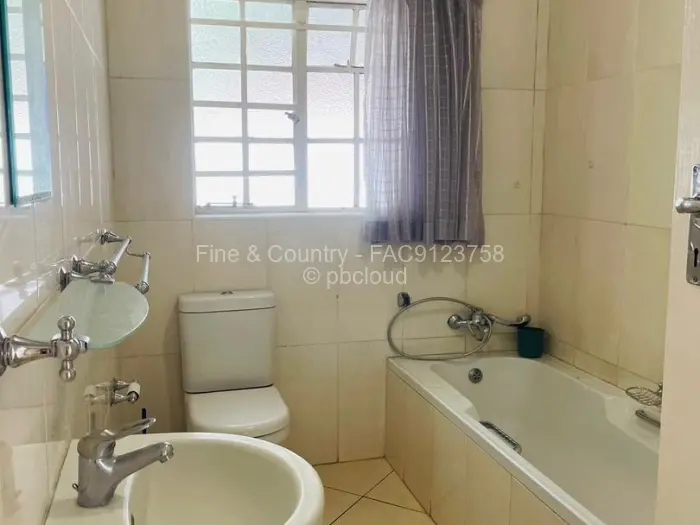 Townhouse/Complex/Cluster to Rent in Belgravia