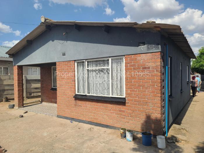 4 Bedroom House to Rent in Chitungwiza, Chitungwiza