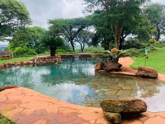 5 Bedroom House for Sale in Hogerty Hill, Harare