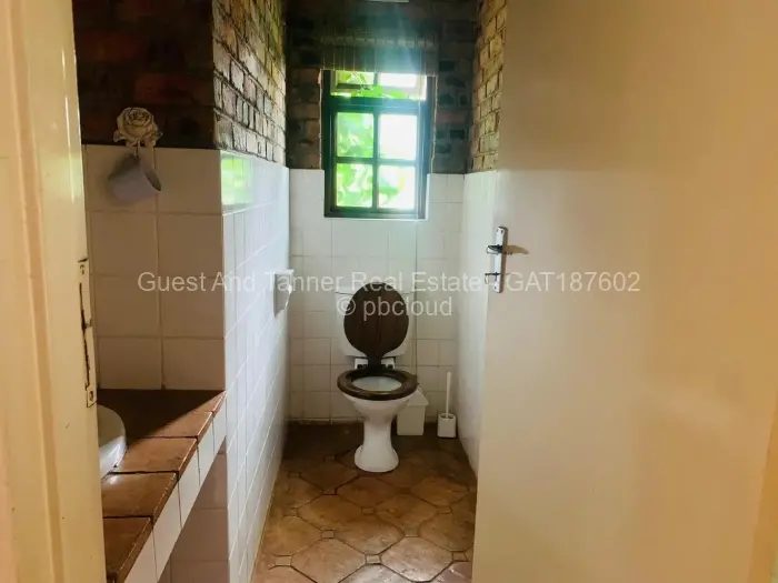 5 Bedroom House for Sale in Hogerty Hill, Harare