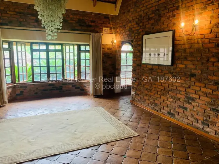 5 Bedroom House for Sale in Hogerty Hill, Harare