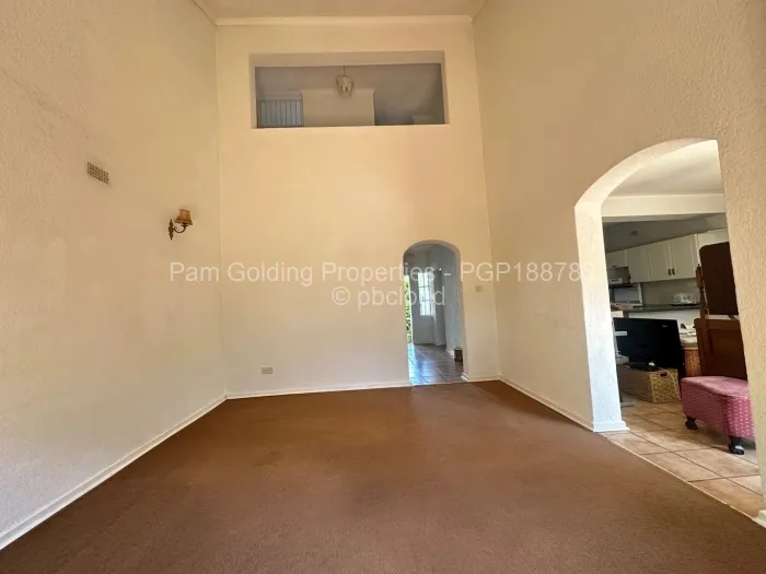 Townhouse/Complex/Cluster to Rent in Highlands