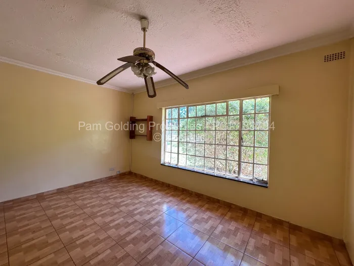 4 Bedroom House to Rent in Mount Pleasant