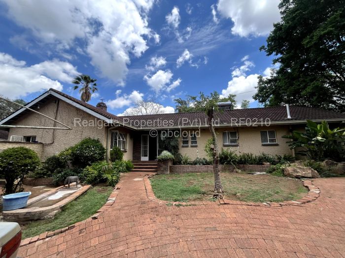 3 Bedroom House for Sale in Fortunes Gate, Bulawayo