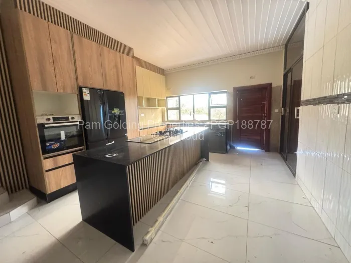 5 Bedroom House for Sale in Burnside, Bulawayo