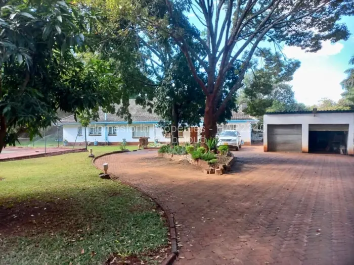 3 Bedroom House for Sale in Chisipite, Harare