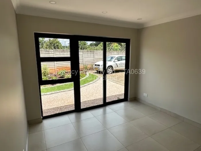 Townhouse/Complex/Cluster to Rent in Mount Pleasant