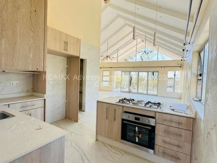 Townhouse/Cluster for Sale in Helensvale, Harare