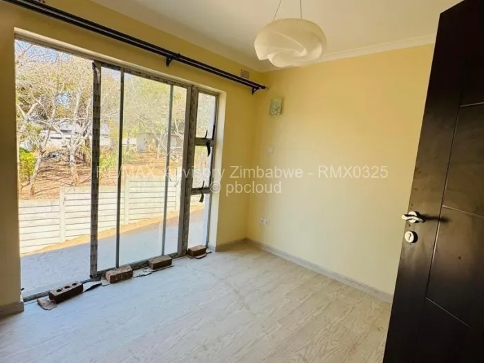 Townhouse/Cluster for Sale in Helensvale, Harare