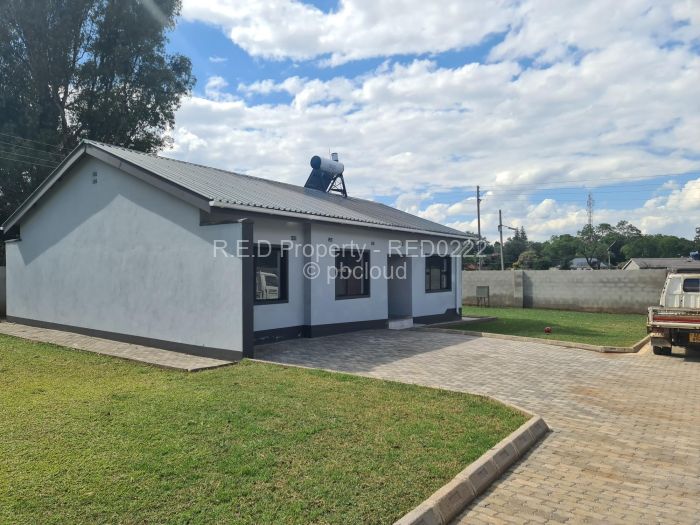 Townhouse/Cluster for Sale in Hillside Byo, Bulawayo