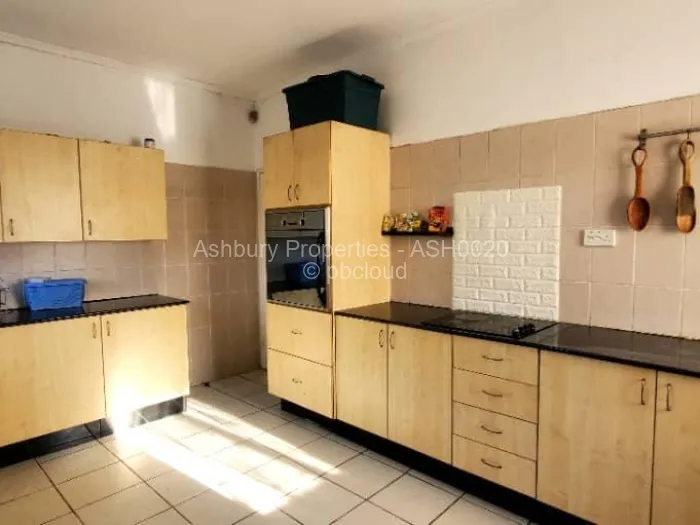 4 Bedroom House for Sale in Westgate, Harare