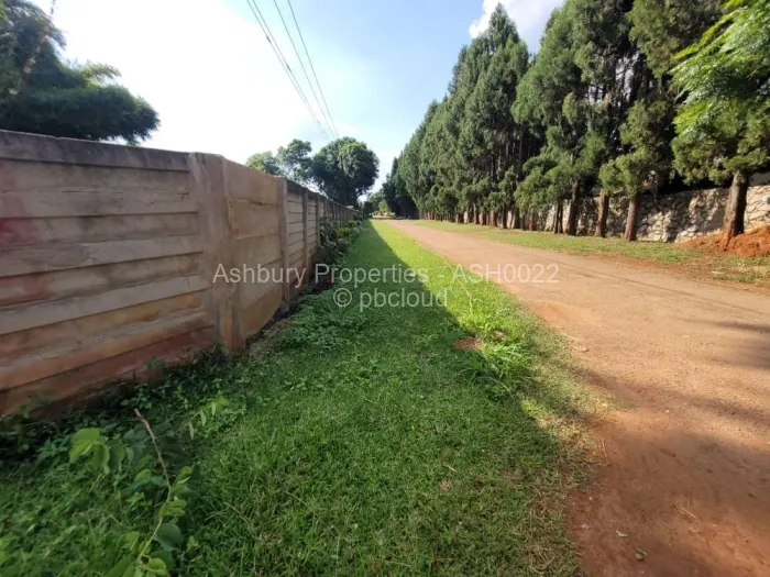 Commercial Stand for Sale in Meyrick Park, Harare