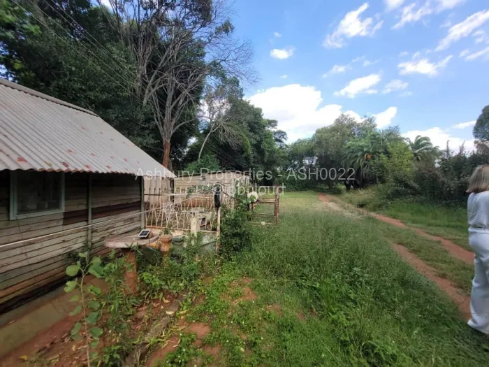 Commercial Stand for Sale in Meyrick Park, Harare