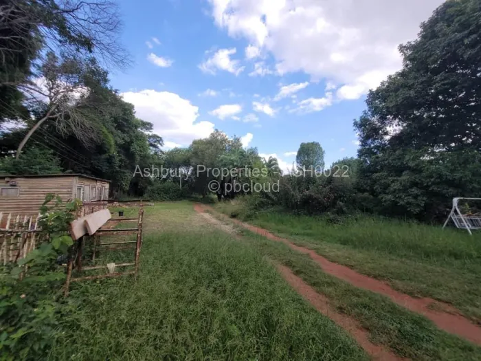 Commercial Stand for Sale in Meyrick Park, Harare