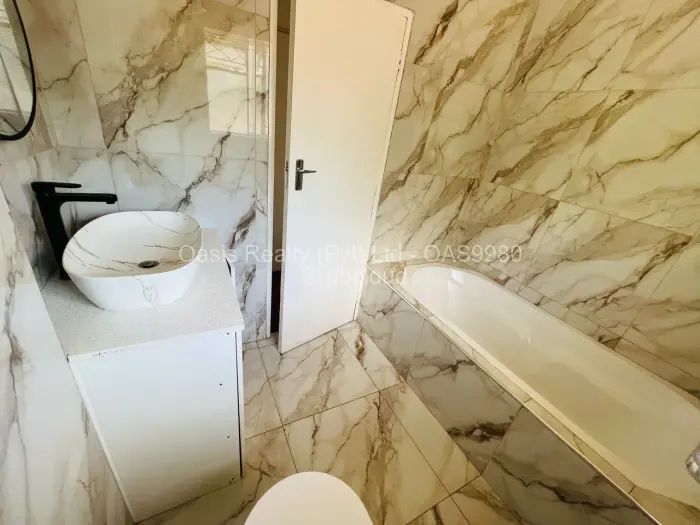 Flat/Apartment for Sale in Greystone Park, Harare