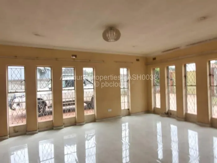 4 Bedroom House for Sale in Waterfalls, Harare