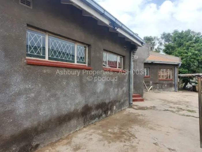 4 Bedroom House for Sale in Waterfalls, Harare