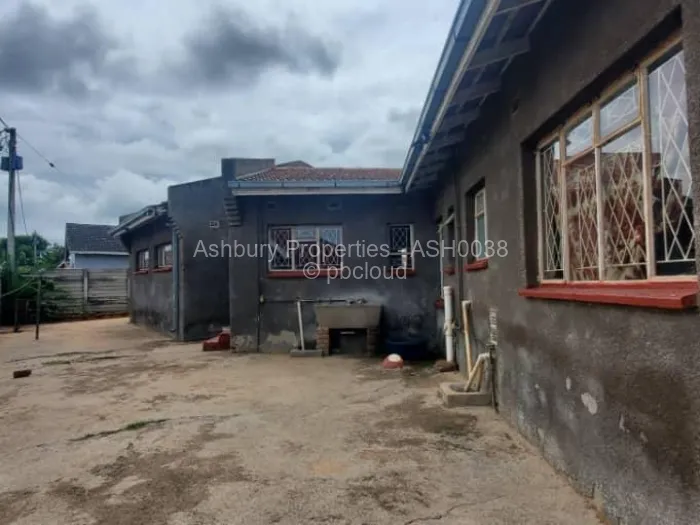 4 Bedroom House for Sale in Waterfalls, Harare