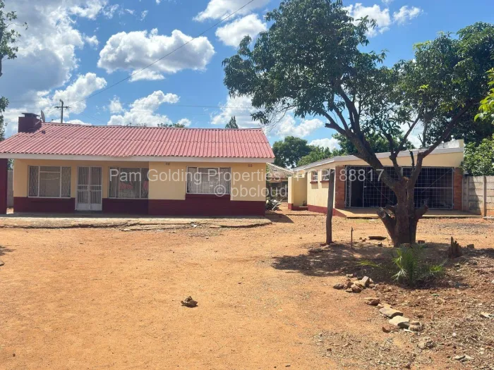 3 Bedroom House for Sale in Queens Park West, Bulawayo