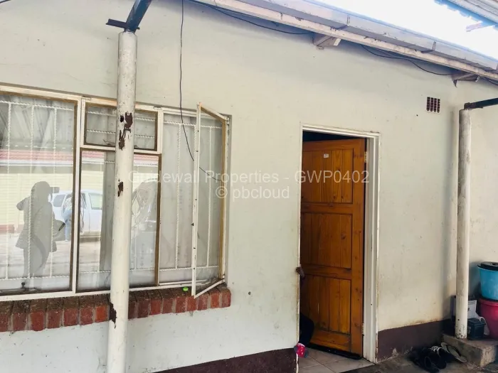 2 Bedroom Cottage/Garden Flat to Rent in Emerald Hill, Harare