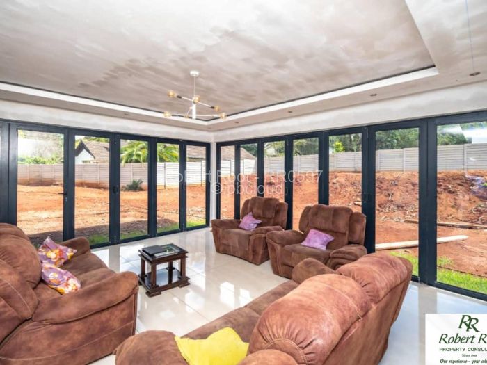 7 Bedroom House for Sale in Greystone Park, Harare