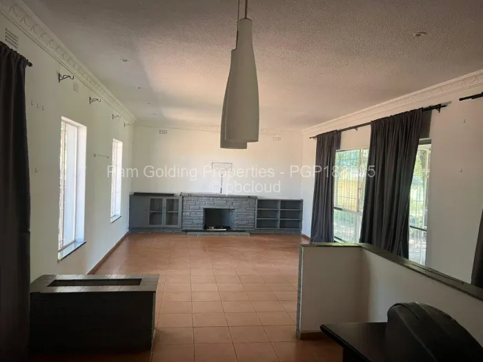 3 Bedroom House to Rent in Greystone Park