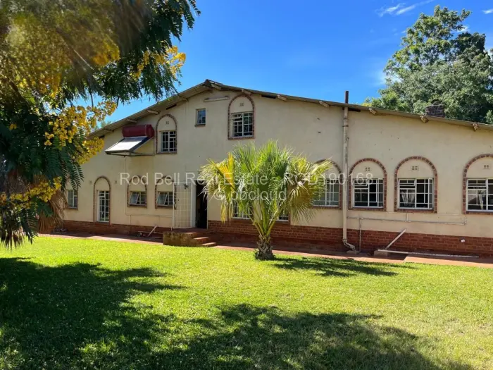 7 Bedroom House for Sale in Banket, Banket