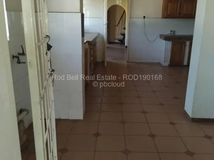7 Bedroom House for Sale in Banket, Banket