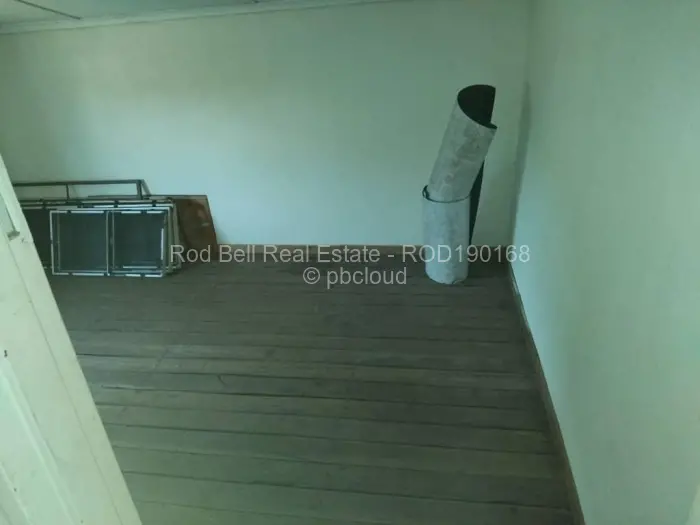 7 Bedroom House for Sale in Banket, Banket
