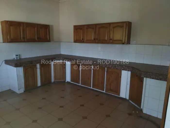 7 Bedroom House for Sale in Banket, Banket