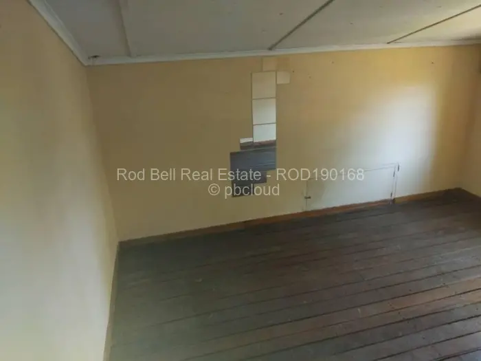 7 Bedroom House for Sale in Banket, Banket