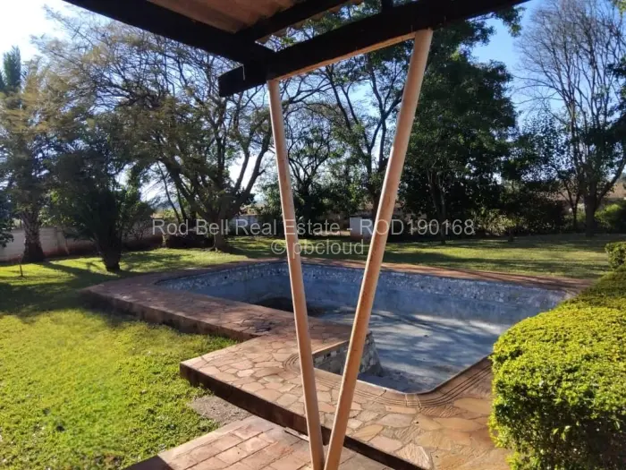 7 Bedroom House for Sale in Banket, Banket