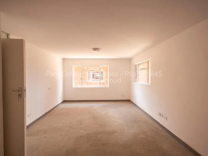 Flat/Apartment for Sale in Glaudina, Harare