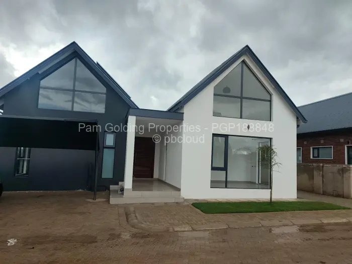 Townhouse/Cluster to Rent in Borrowdale, Harare