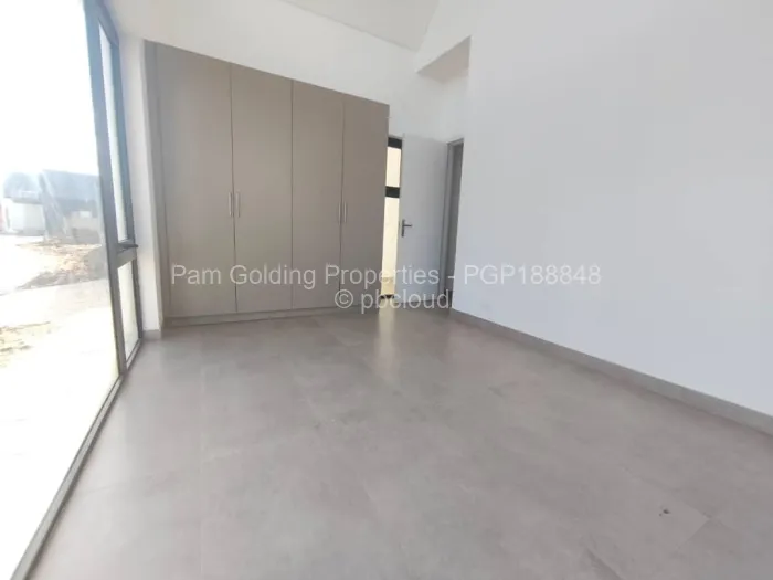 Townhouse/Complex/Cluster to Rent in Borrowdale