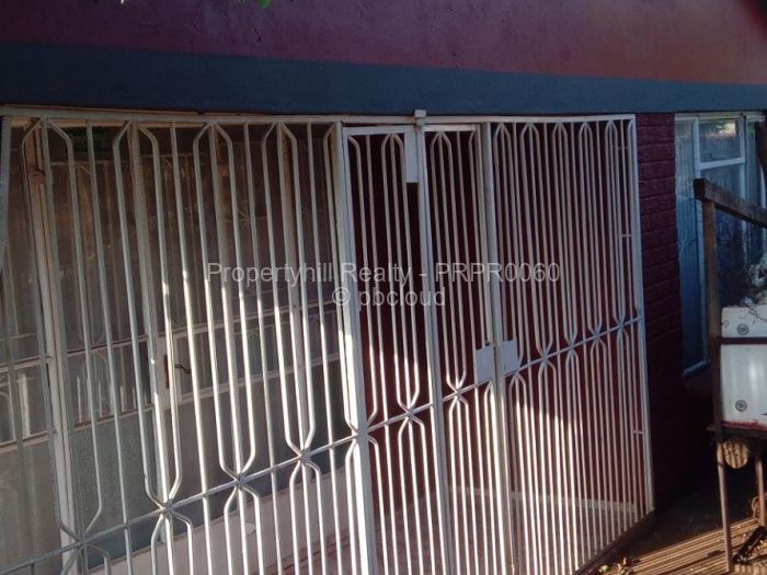 5 Bedroom House for Sale in Dzivarasekwa, Harare