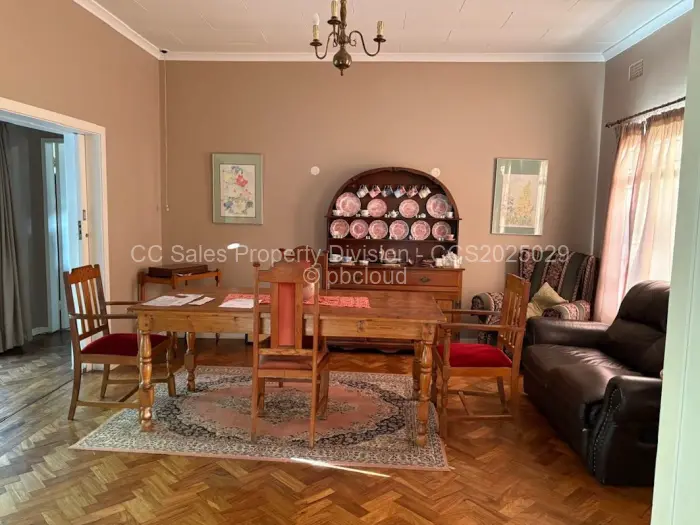 4 Bedroom House for Sale in Burnside, Bulawayo