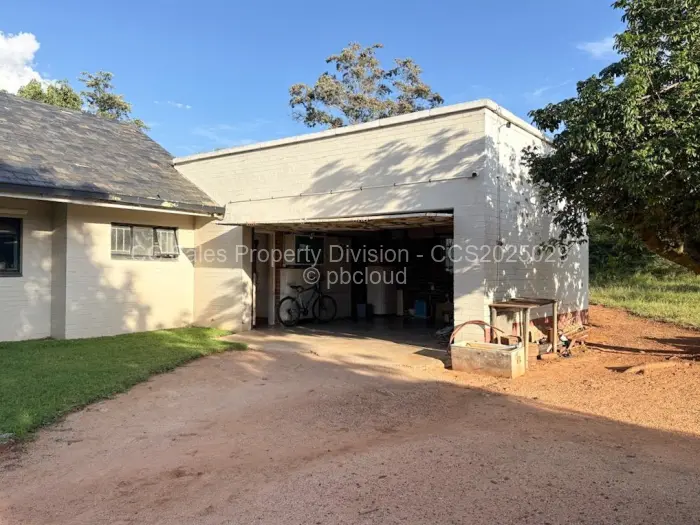 4 Bedroom House for Sale in Burnside, Bulawayo