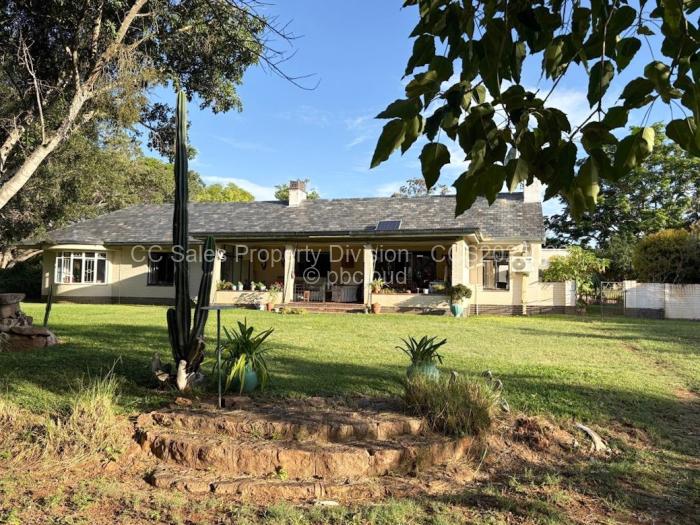 4 Bedroom House for Sale in Burnside, Bulawayo