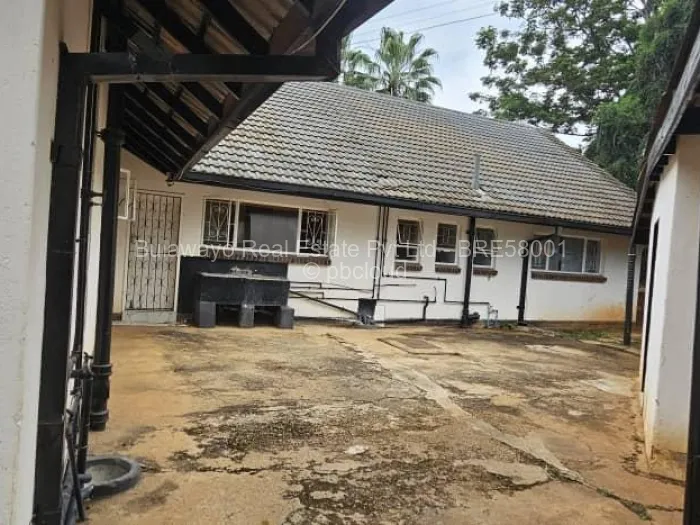 4 Bedroom House for Sale in Hillside Byo, Bulawayo