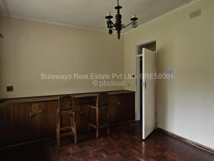 4 Bedroom House for Sale in Hillside Byo, Bulawayo