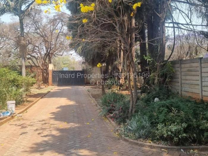 4 Bedroom House to Rent in Alexandra Park, Harare