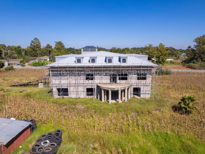 12 Bedroom House for Sale in Hatfield, Harare