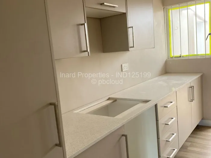 Townhouse/Complex/Cluster to Rent in Mount Pleasant, Harare