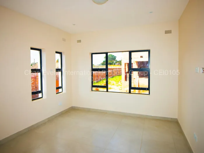 Townhouse/Complex/Cluster for Sale in Marlborough, Harare